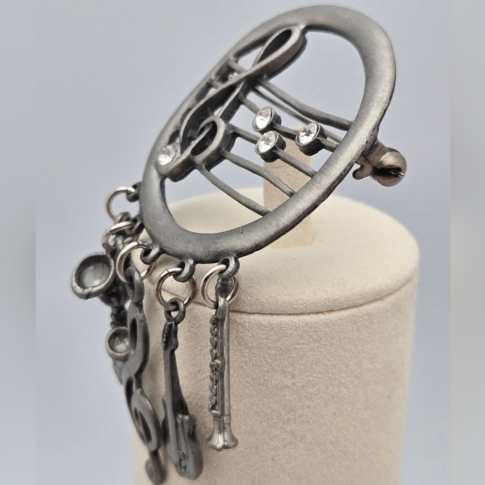 Pewter Musical Brooch Dangling Instruments Notes Figural Pin - Picture 4 of 8